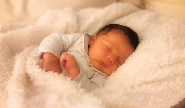 Photo bébé qui dort